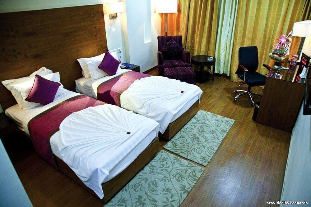 Best Western Ramachandra Visakhapatnam Phòng bức ảnh